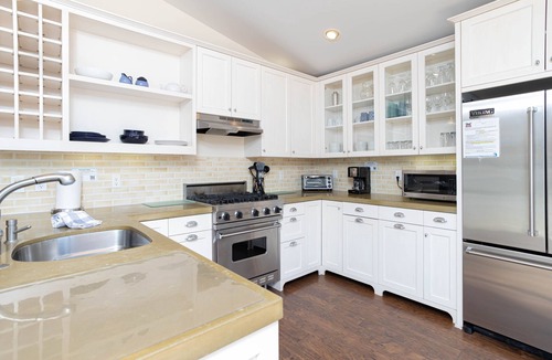 Avila Beach House | 2 Bedroom/2 Bath Boutique Townhouse offers Famous Avila Pier Views from.