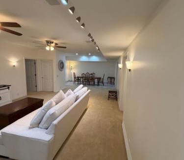 Eugene House | 2-Bedroom 2-Bathroom ThePALACE at Univ of Oregon Campus on I-5 Freeway near Hayward Field and Autzen Stadium! FREE WiFI & NEW Washer and Dryer and BBQ on Patio! Almost 2000 square foot all to yourself!