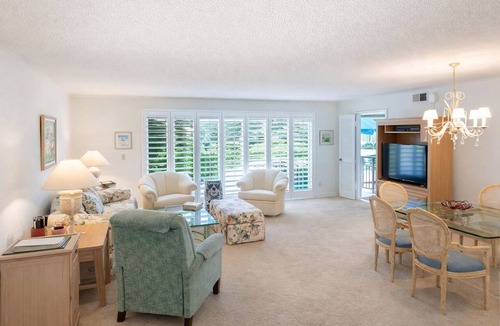 Cathedral City Condo | 2-bedroom condo in fantastic Cathedral City with AC