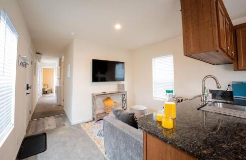 San Luis Obispo House | 2-Bedroom SLO Bungalow House