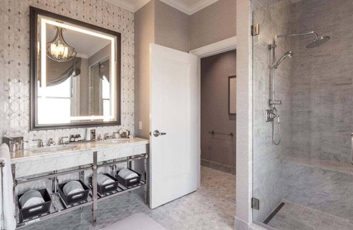 Nob Hill House | 2-Bedroom Suite at a 5⭐️ Hotel