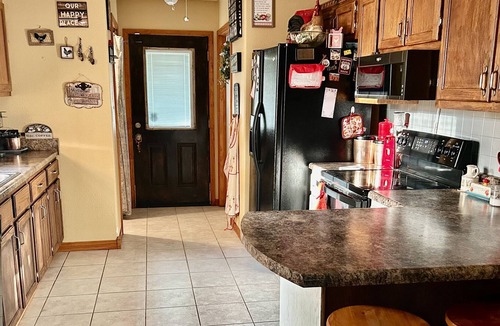 Gulf Park Estates House | 2 Block Walk To Lake Mars *Fishing* Serenity 2 Q w/Jacuzzi Tub