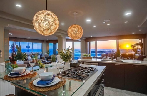 Mission Beach House | 2 Combined Ocean Front Units * Exclusive Patio + BBQ + Fire Pit