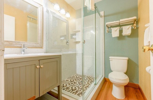 Loma Alta Apartment | 2 Full Beds Non-Smoking