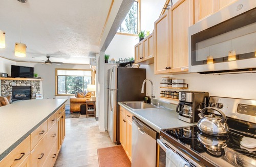 Zephyr Cove House | 2 Mi to Heavenly Mtn Resort: Retreat w/ Sauna!