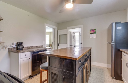 Carthage House | 2 Mi to Spring River Fishing! Quiet Escape w/Yard