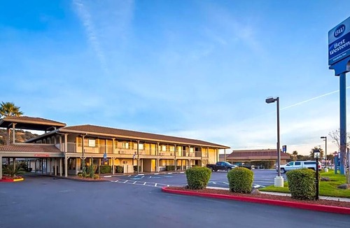 Fairfield Hotel | 2-Star Hotel ∙ Best Western Cordelia Inn