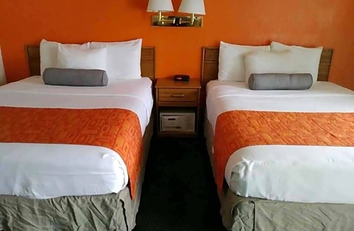 Roseburg Hotel | 2-Star Hotel ∙ Howard Johnson by Wyndham Roseburg