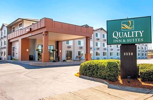 Springfield Hotel | 2-Star Hotel ∙ Quality Inn & Suites Springfield