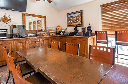 Arroyo Grande Hotel | 2-Star Hotel ∙ Best Western Casa Grande Inn