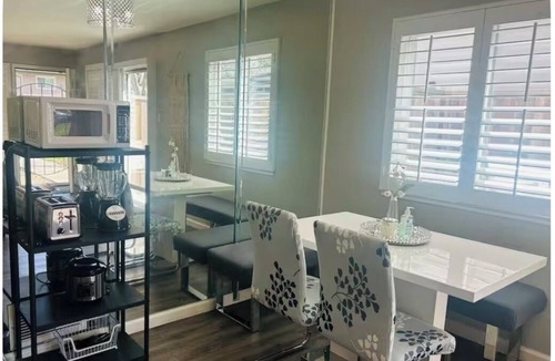 Cambrian House | 2 story, 2 bedroom, 1 bath, Townhouse in South San Jose