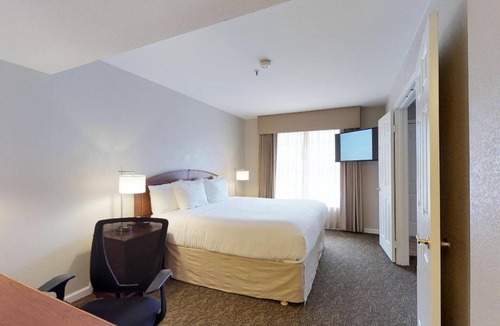 Brea Hotel | 2 Units: 1BR Suite w/Full Kitchen & Outdoor Pool | 2.8 Mi to Nixon Library