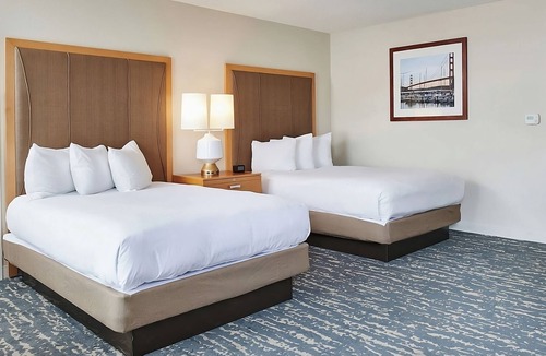 Berkeley Hotel | 2 Units | Bayfront Retreat near UC Berkeley | Pool, Free Parking & Pet Friendly