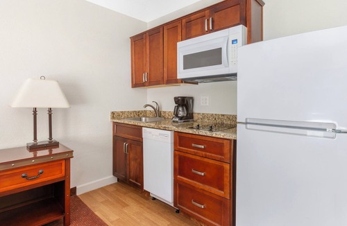 Kohls Ranch Apartment | 2 Units | Ultimate Outdoor Group Getaway! Pool, Tennis Court, Near Hiking