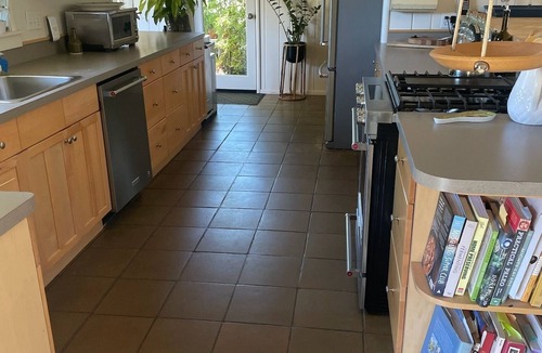 Benbow House | 2025 is going to be awesome! Entire property-pool-hot tub-pets ok- golf-redwoods
