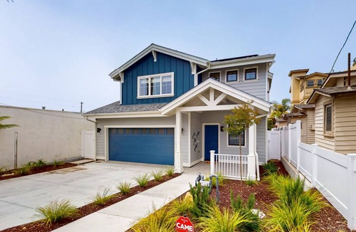 Downtown House | 204 m² House ∙ 2 bedrooms ∙ 9 guests