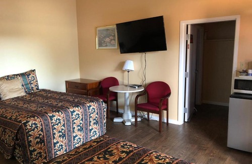 Morro Bay Apartment | 2172 main st