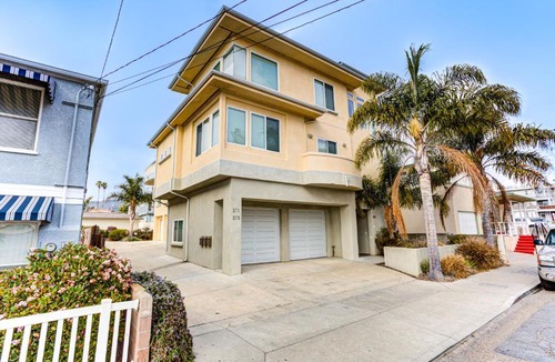 Downtown House | 271 Wadsworth