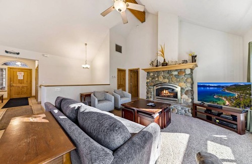 Montgomery Estates House | 281 m² House ∙ 4 bedrooms ∙ 8 guests