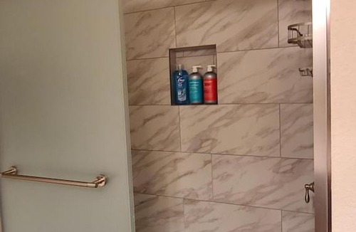 Sunrise Manor Apartment | 2bed 1 bath condo near Nellis afb & the strip