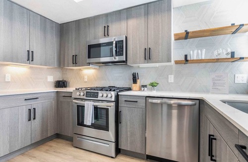 Desert Paradise Estates Apartment | 2BR CozySuites at Kierland Commons with pool #04