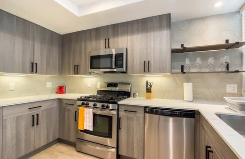 Desert Paradise Estates Apartment | 2BR Kierland Commons CozySuites by the golf course