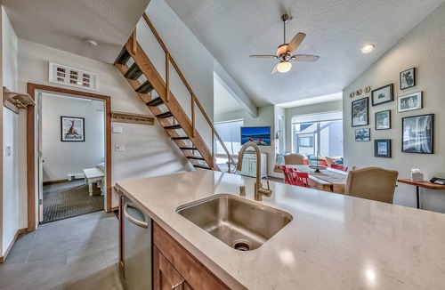 Kirkwood Condo | 2Br+ loft Centrally Located Kirkwood Condo – Great Value