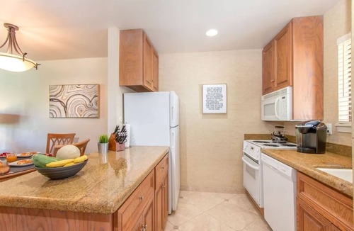 Napa Apartment | 2BR Near Wineries Golf Course View Parking