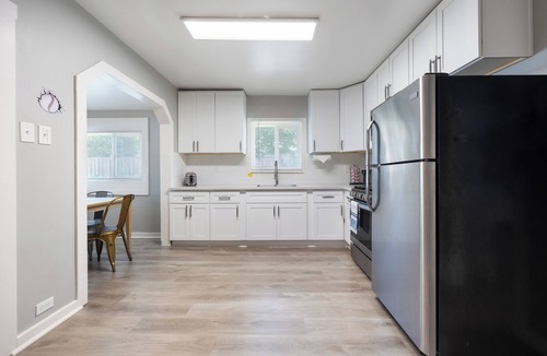 Sacramento House | 2BR West Sac - Walk to Sutter Health Park - Patio