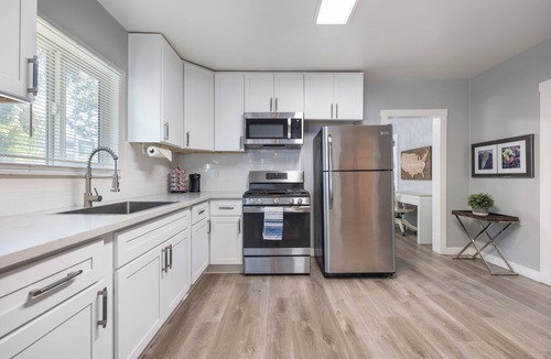 Sacramento House | 2BR West Sac - Walk to Sutter Health Park - Patio