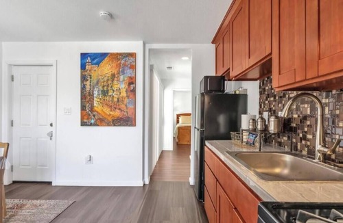 May Valley House | 2BR with Full Kitchen near Berkeley, San Francisco & Napa