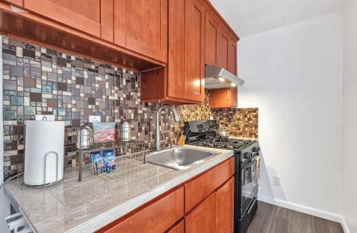 May Valley House | 2BR with Full Kitchen near Berkeley, San Francisco & Napa