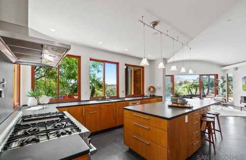 Escondido House | 3 acre private estate, escape the world but also super close to town