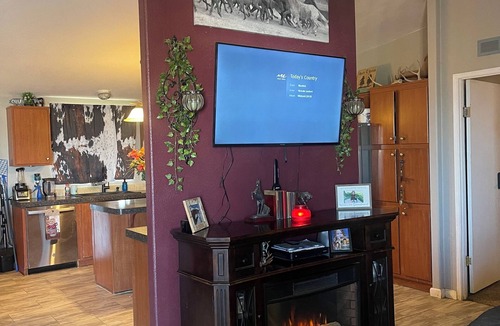 Oracle Other | 3 bedroom 1 bath house on 3 acres with corrals, round pen and warm up arena