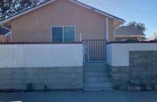 Santa Maria House | 3 bedroom/2 bath home in a residential area located in Orcutt