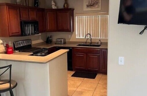 Bullhead City House | 3 Bedroom, 2 bath home. Gated community.