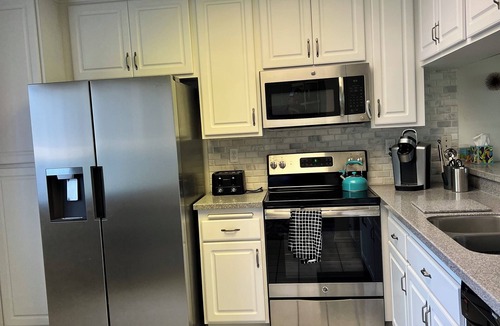 Palm Springs Condo | 3-Bedroom Corner Unit w. Mountain View