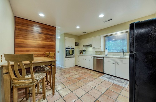 Harlow House | 3-bedroom house in delightful Eugene with cool AC and comfort