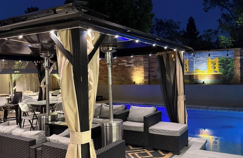 Elk Grove House | 3-bedroom house in lovely Elk Grove with game room, and gorgeous backyard