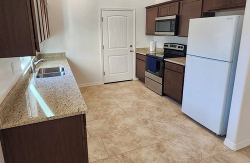 Kingman House | 3-bedroom house in welcoming Kingman with AC