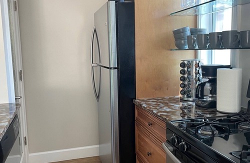 Downtown Sacramento Villa | 3 bedroom LOVE VILLA Midtown, Romantic Getaway or Famil Retreat