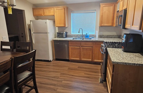 Oroville House | 3-bedroom on 2 acres close to town