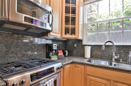 Campbell House | 3 Bedroom Townhouse in Campbell