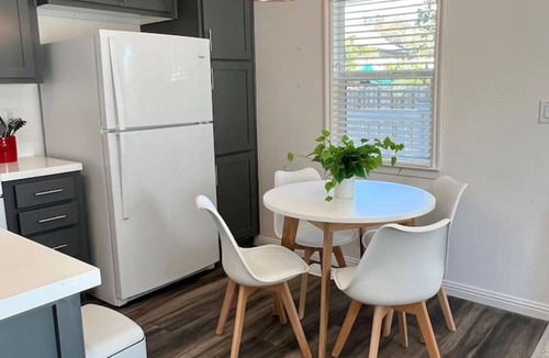 Concord House | 3 Blocks to Todos Santos | Prime Downtown Location