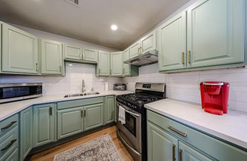 Chesterfield Place Apartment | #3 Blue Skies Midtown Retreat Comfy Affordable