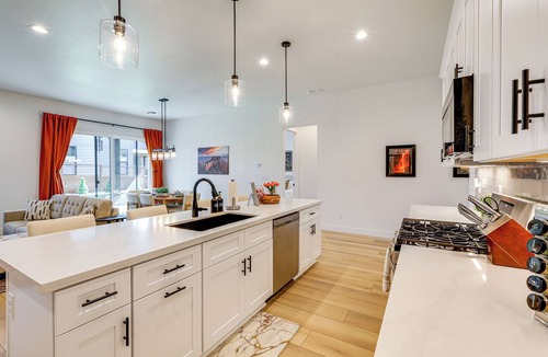 Flagstaff Cottage | 3 Mi to Dtwn Flagstaff: Family Retreat w/Patio