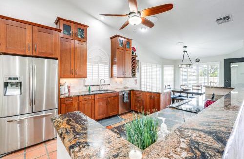 Templeton Manor House | 3 Mi to Dtwn: Home w/Heated Pool in Gilbert