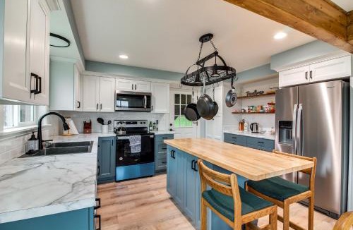 Gardiner House | 3 Mi to Reedsport: Home w/Umpqua River Views