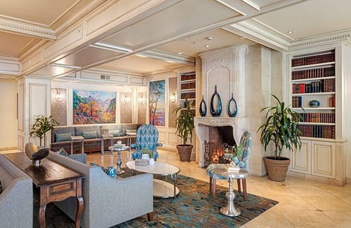 Seal Beach Hotel | 3-Star Hotel ∙ Ayres Hotel Seal Beach