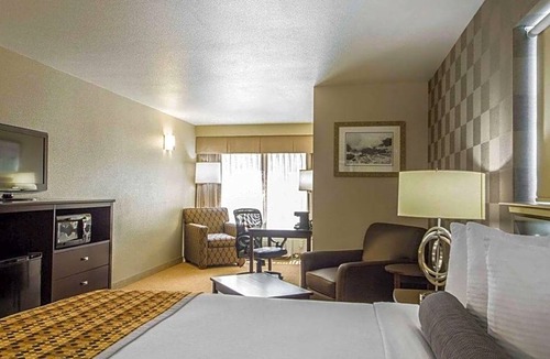 Southeastern Sacramento Hotel | 3-Star Hotel ∙ Hotel Med Park, Ascend Hotel Collection